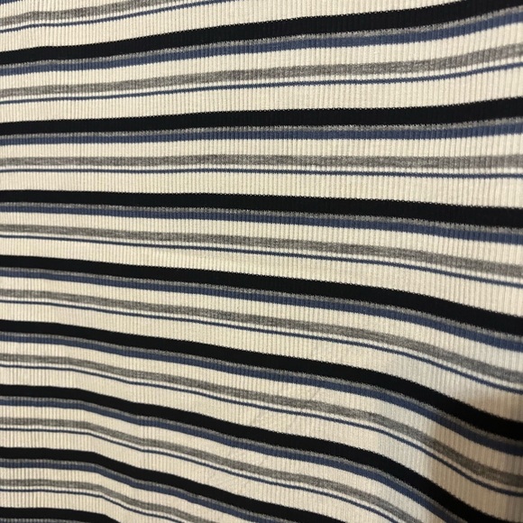 WOMEN’S SZ MEDIUM SKIRT BY OLIVACIOUS NWT FLARE SKIRT. #231 - Picture 4 of 5